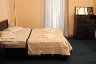 Отели типа «постель и завтрак» B&B Old Tbilisi Тбилиси Классический двухместный номер с 1 кроватью-3